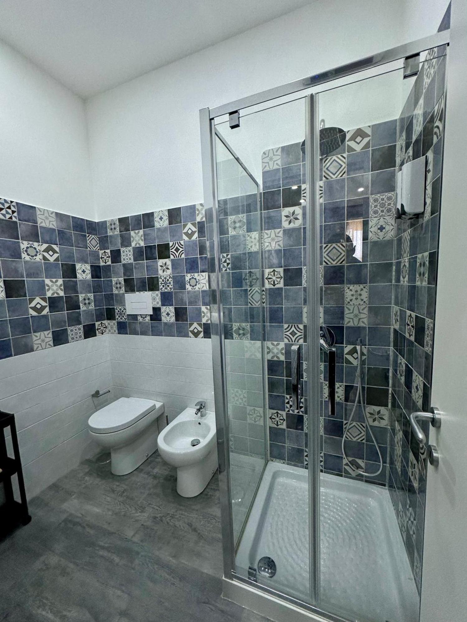 نابولي B&B I Tre Santi المظهر الخارجي الصورة