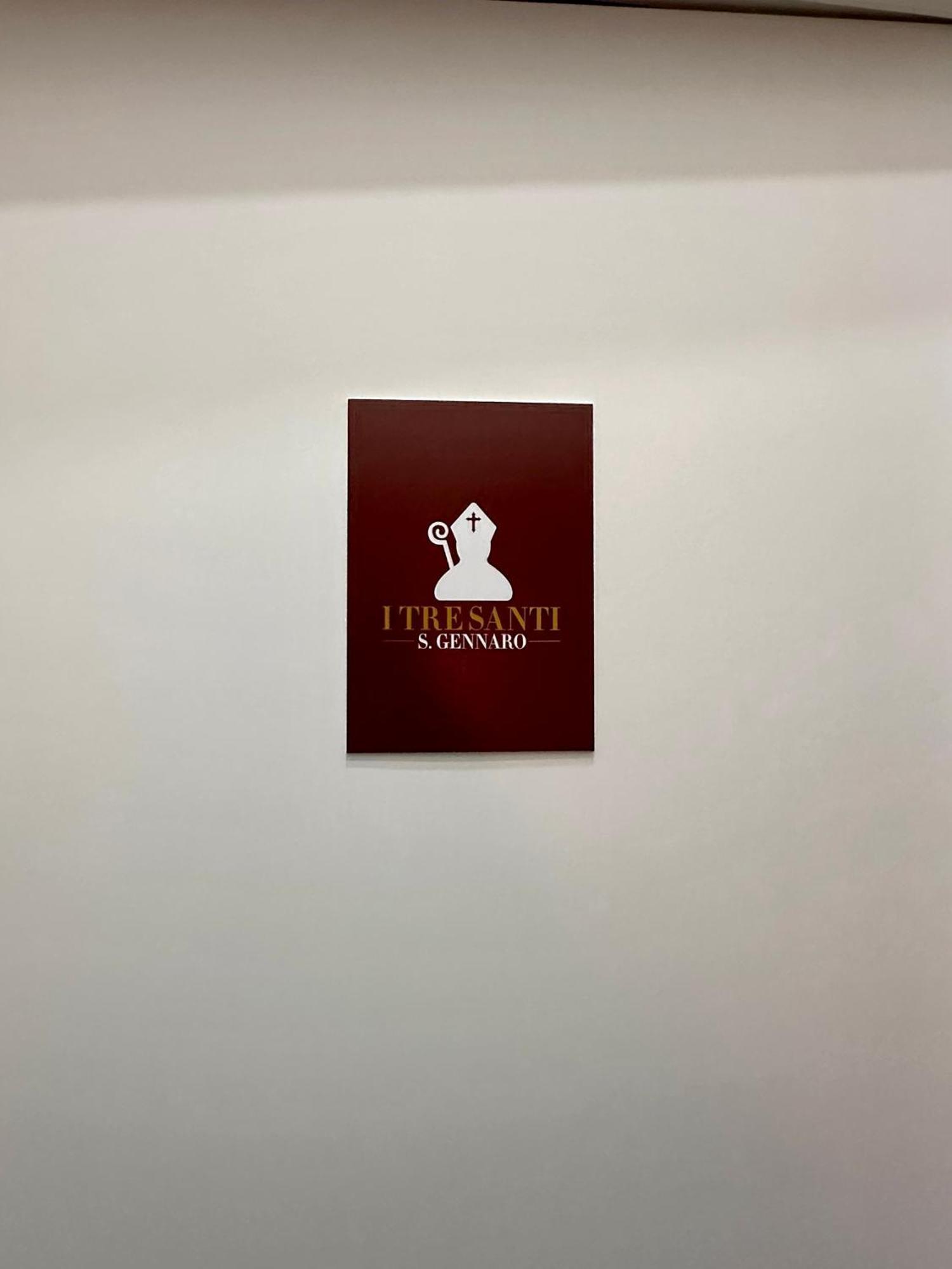 نابولي B&B I Tre Santi المظهر الخارجي الصورة