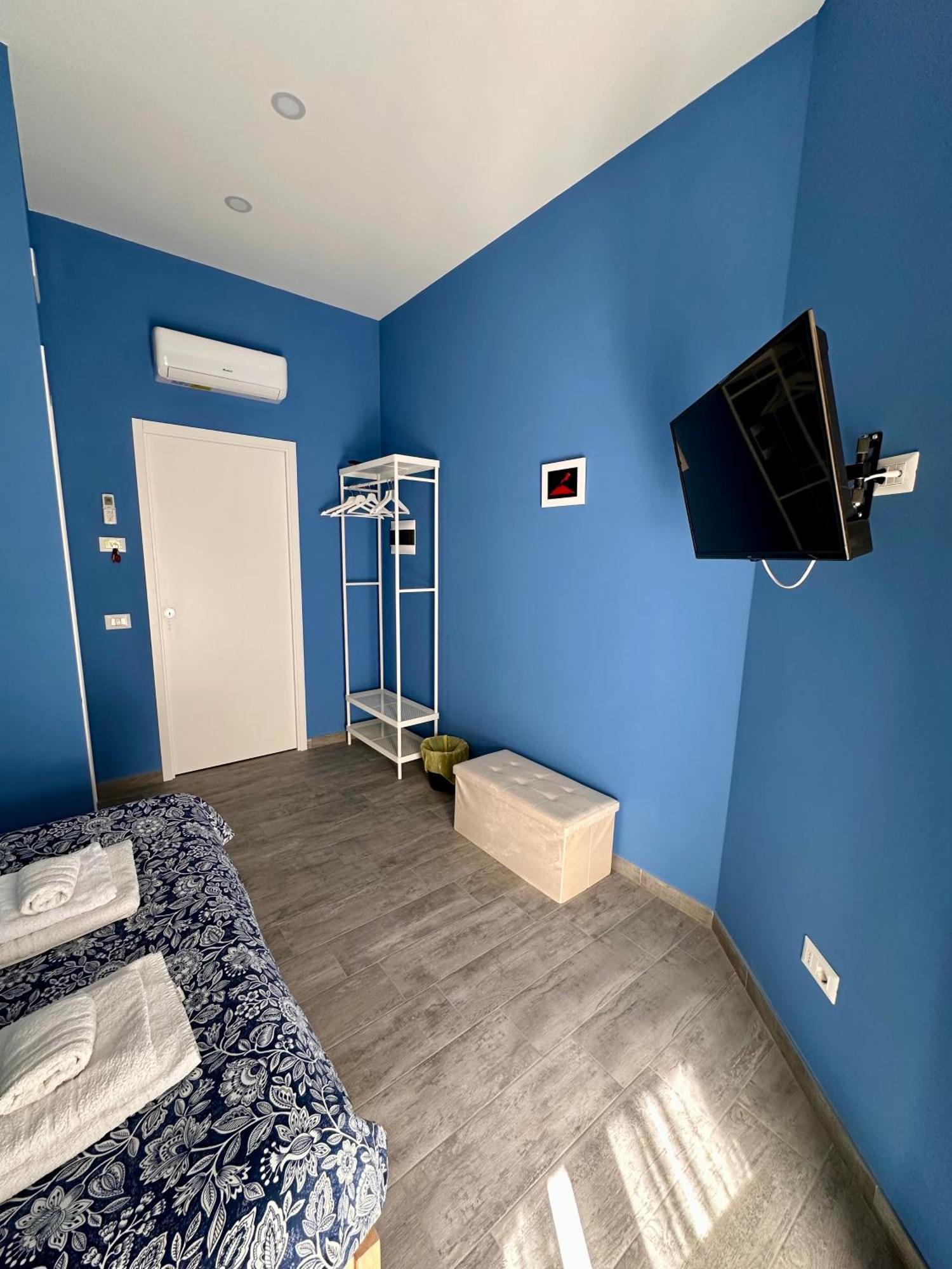 نابولي B&B I Tre Santi المظهر الخارجي الصورة