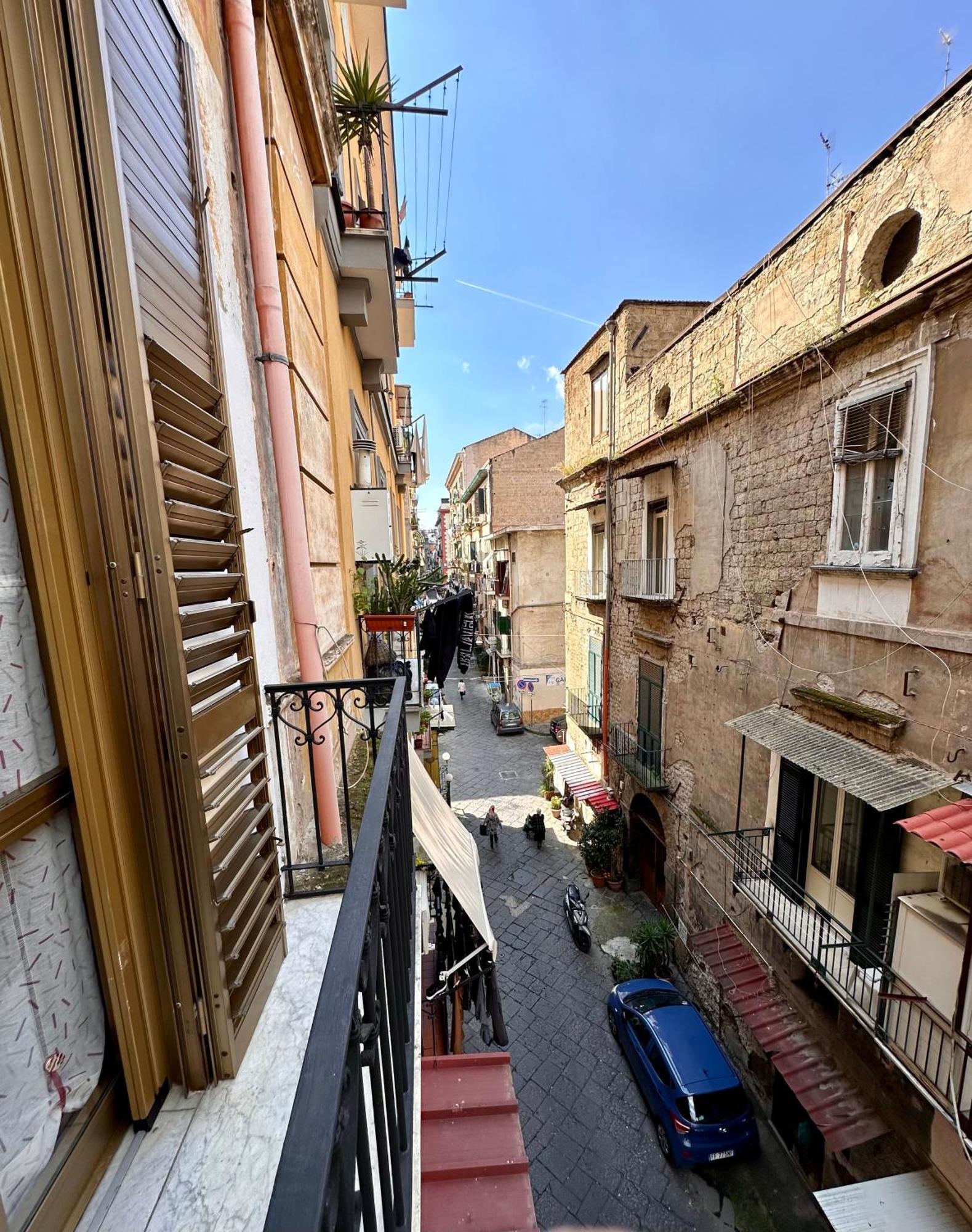 نابولي B&B I Tre Santi المظهر الخارجي الصورة